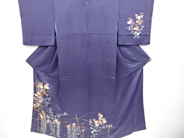 アンティーク　菊萩草花模様刺繍一つ紋着物